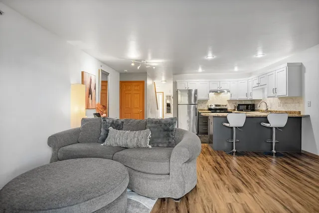 $299,900 | 2543 Telluride Trail, Unit P, Green Bay, WI 54313