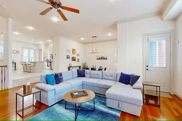 $3,950 | 404 West 16th Street, Houston, TX 77008