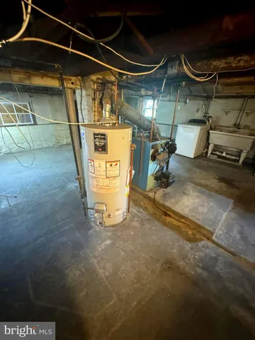 a view of utility room