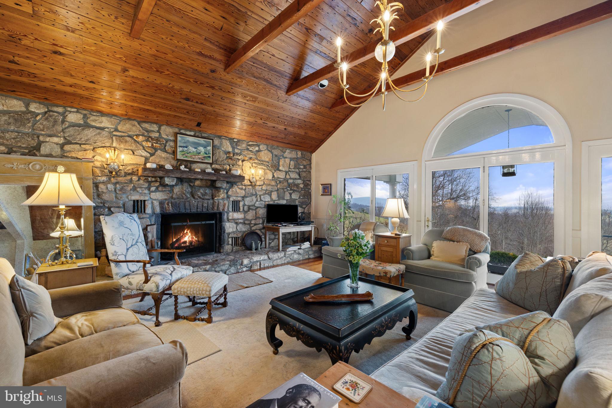 2294 Leeds Manor Road Markham, VA 22643 - Photo 8 of 97 Beautiful family room