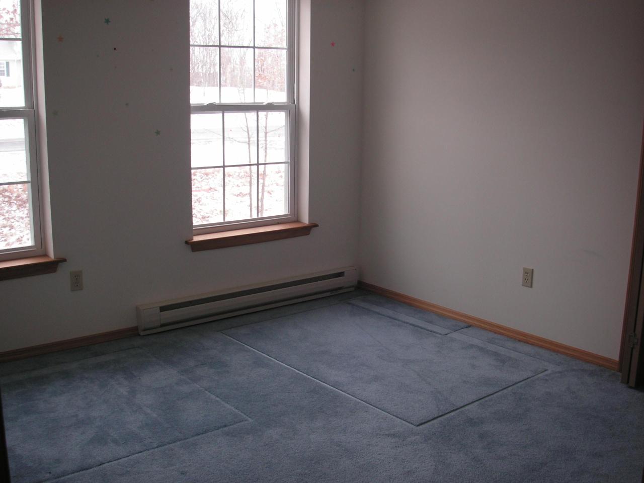 1423 B Alpine Road Henryville, PA 18332 - Photo 9 of 11 an empty room with a window