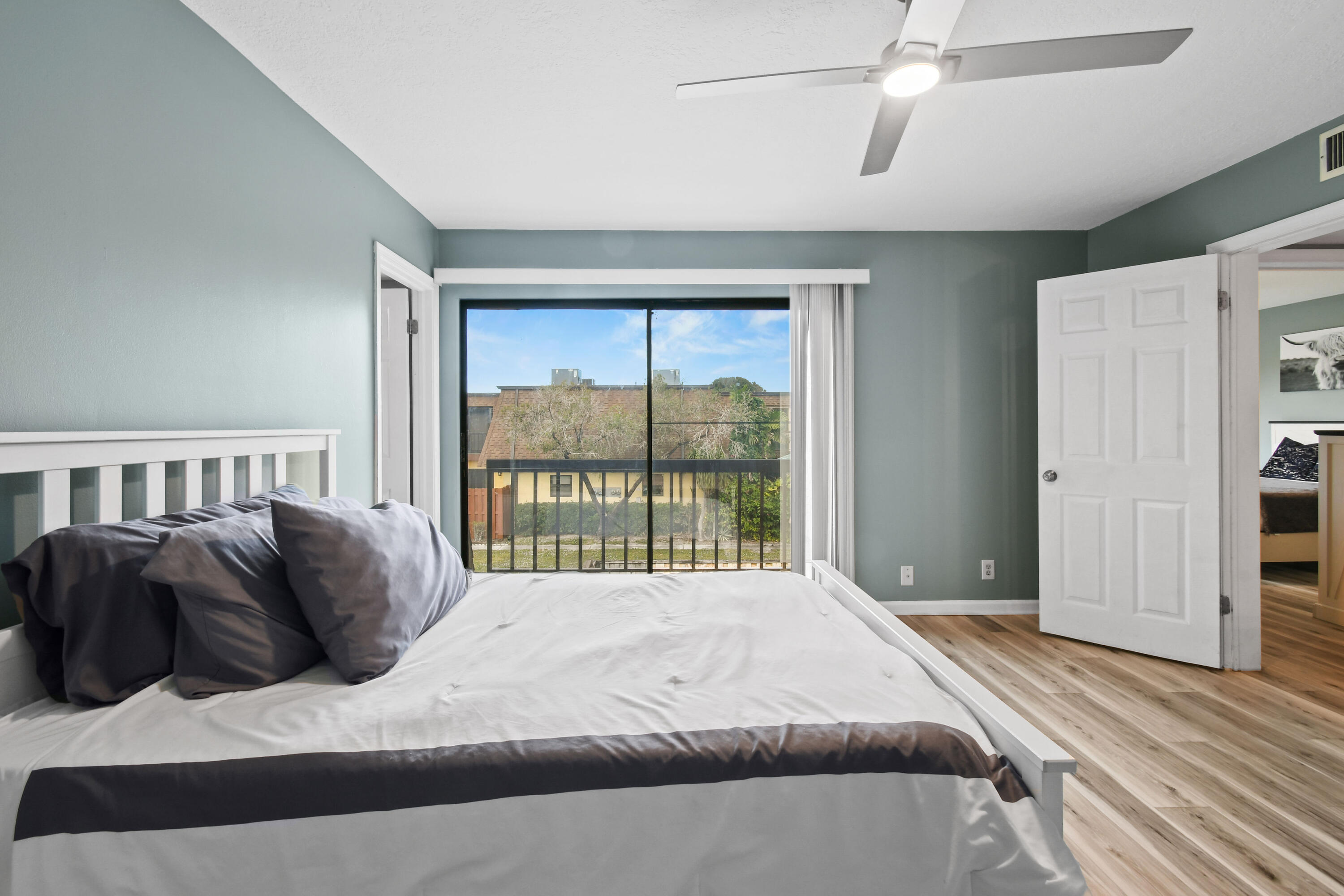 110 North Delaware Boulevard, Unit 9B Jupiter, FL 33458 - Photo 28 of 42 110NDelawareBlvd#9B(29)