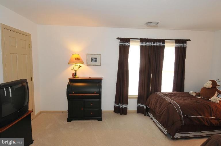 1937 Byrd Road Vienna, VA 22182 - Photo 11 of 23 Bedroom #1