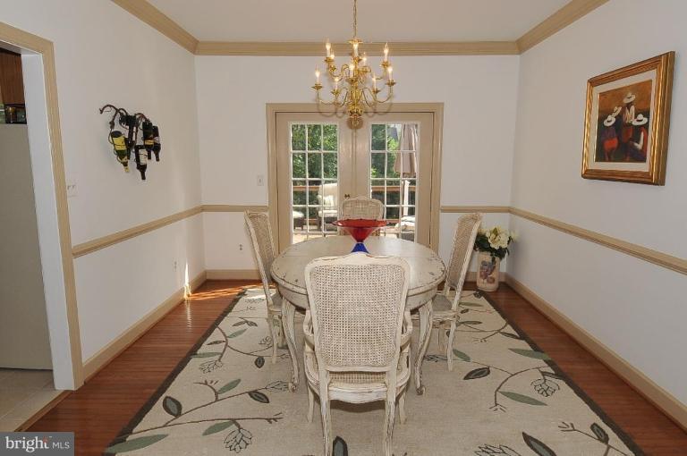 1937 Byrd Road Vienna, VA 22182 - Photo 4 of 23 Dining Room