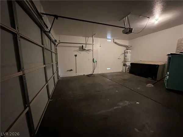 $2,100 | 9763 Waukegan Avenue, Las Vegas, NV 89148