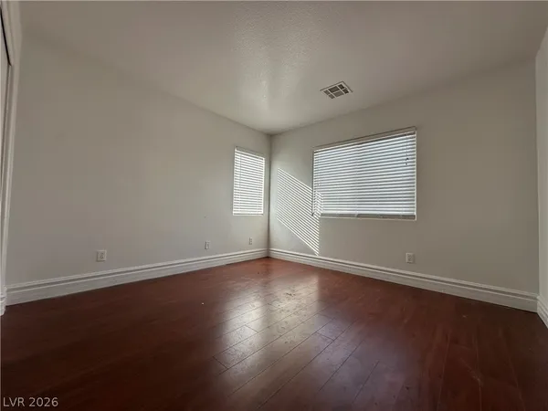 $2,100 | 9763 Waukegan Avenue, Las Vegas, NV 89148