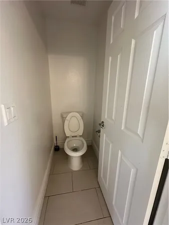 $2,100 | 9763 Waukegan Avenue, Las Vegas, NV 89148