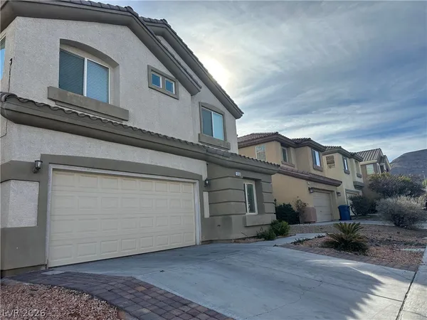 $2,100 | 9763 Waukegan Avenue, Las Vegas, NV 89148