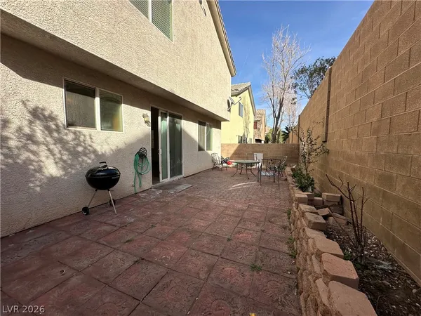 $2,100 | 9763 Waukegan Avenue, Las Vegas, NV 89148