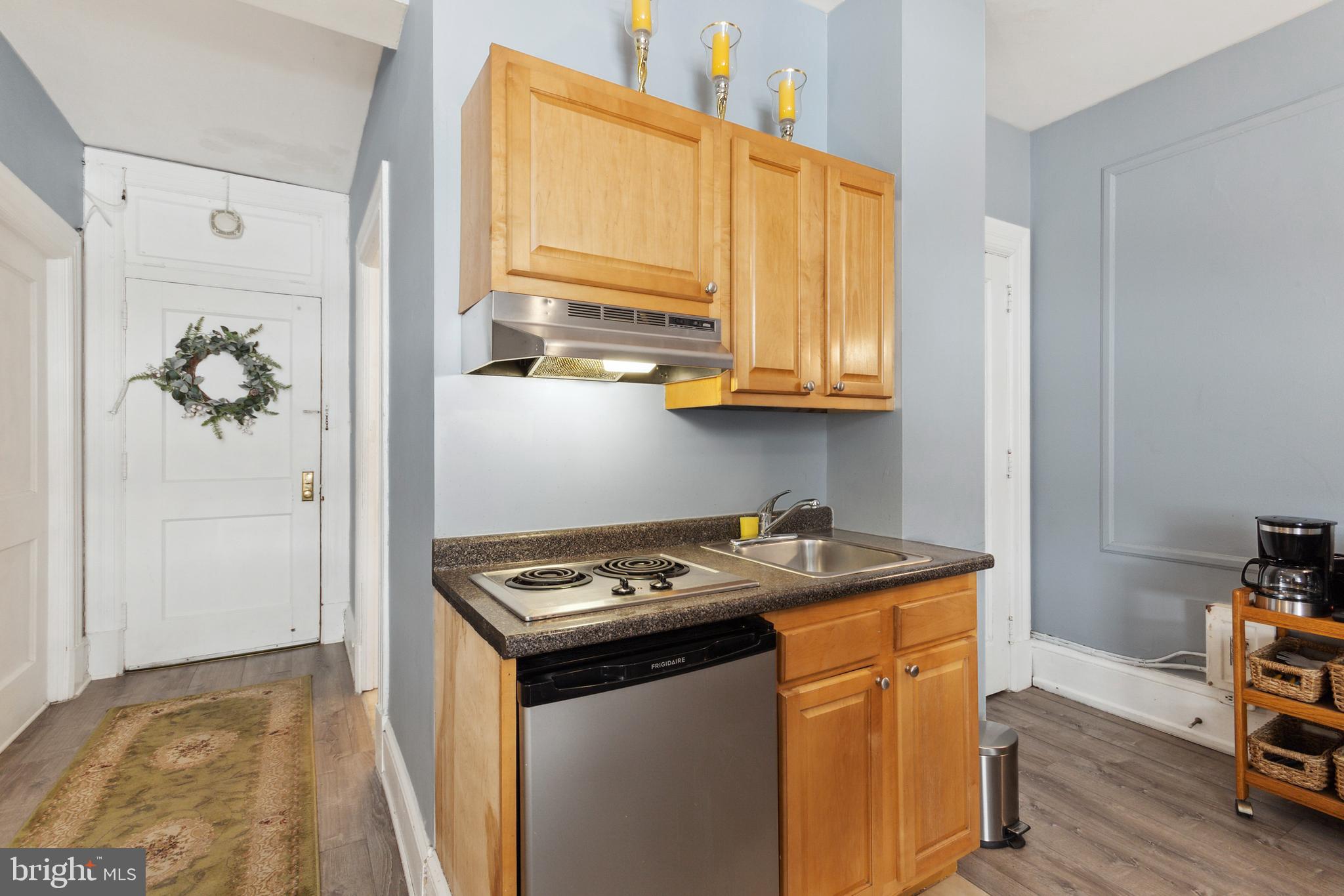 1324 Locust Street, Unit 1517 Philadelphia, PA 19107 - Photo 13 of 25 Gallery Image 13