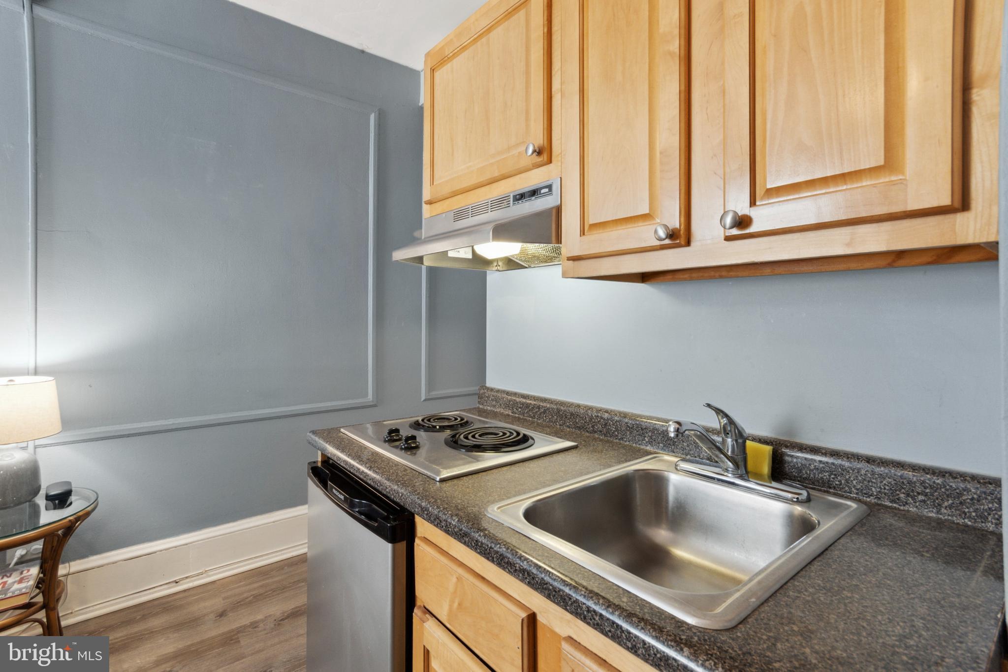 1324 Locust Street, Unit 1517 Philadelphia, PA 19107 - Photo 14 of 25 Gallery Image 14