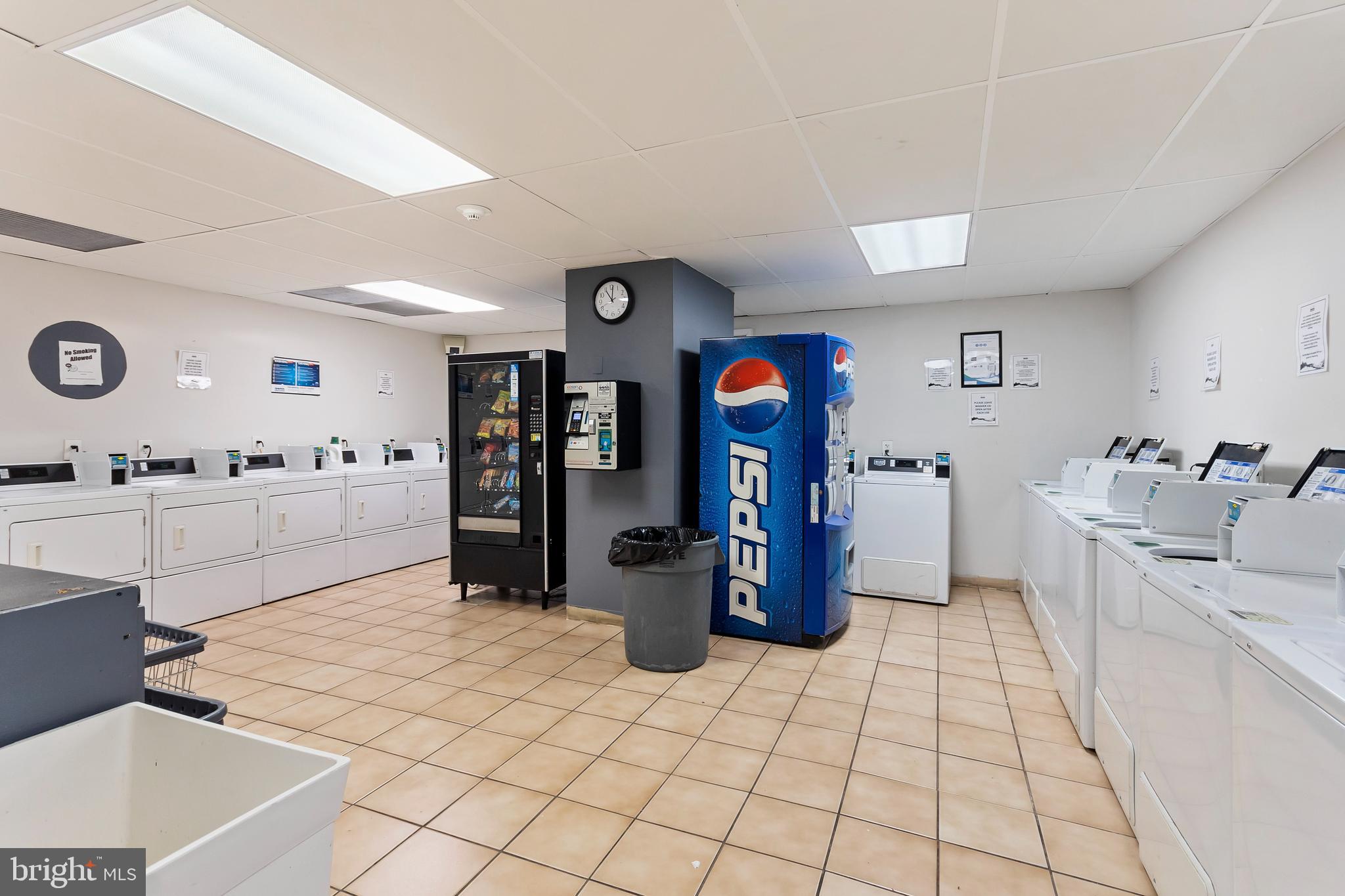 1324 Locust Street, Unit 1517 Philadelphia, PA 19107 - Photo 24 of 25 Gallery Image 24