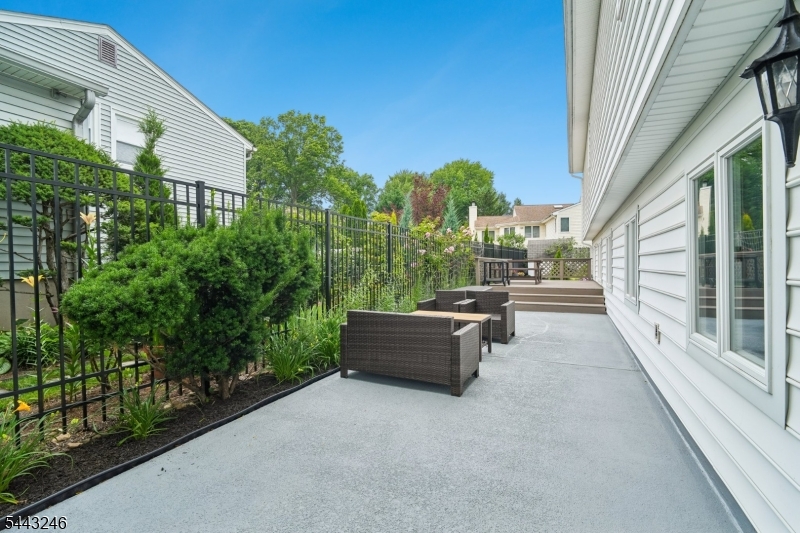 1 Archbridge Lane Springfield, NJ 07081 - Photo 34 of 37