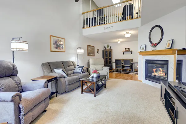 $250,000 | 1644 Meadow Place, Shakopee, MN 55379