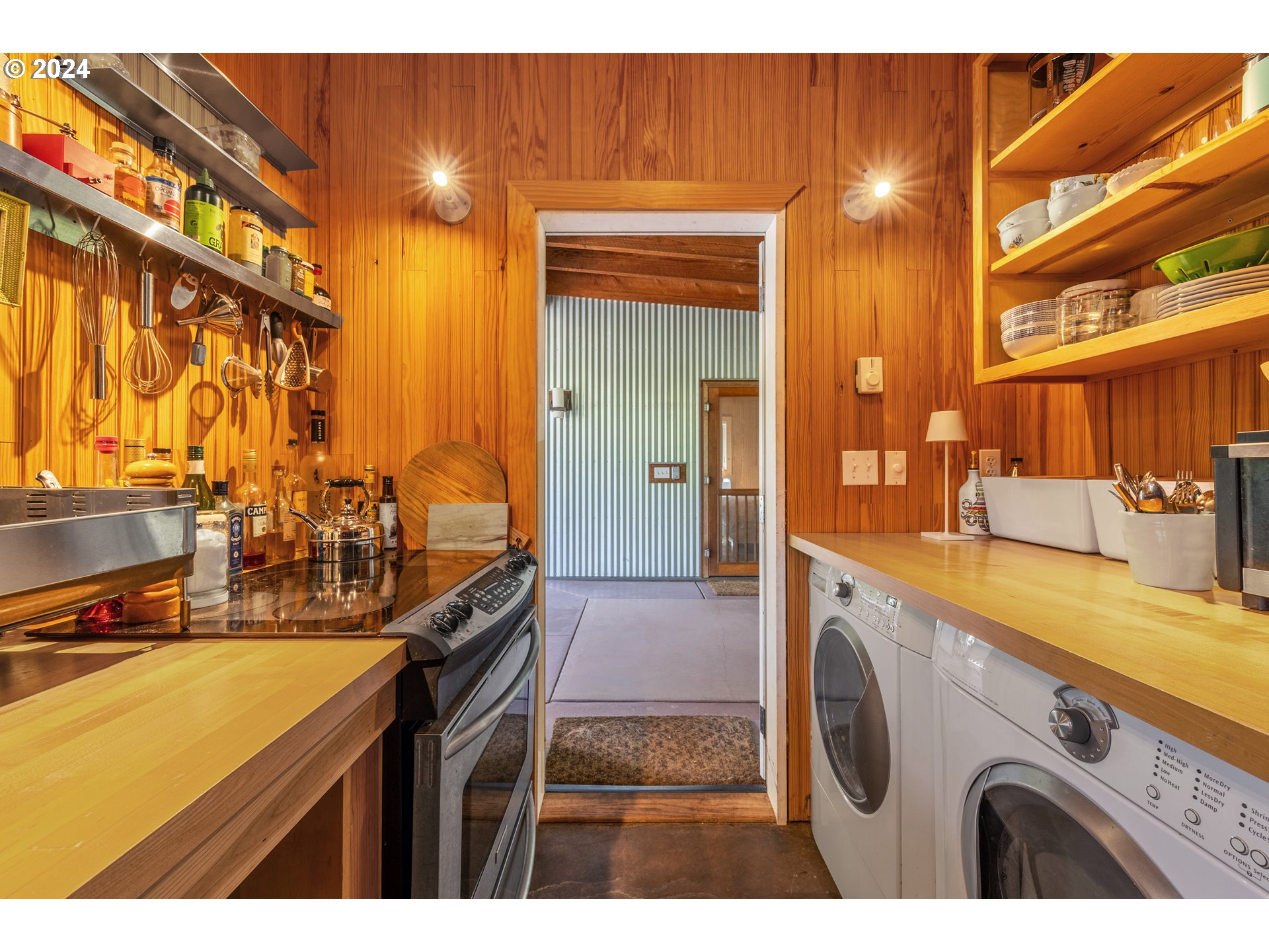 2058 State Road Mosier, OR 97040 - Photo 14 of 40