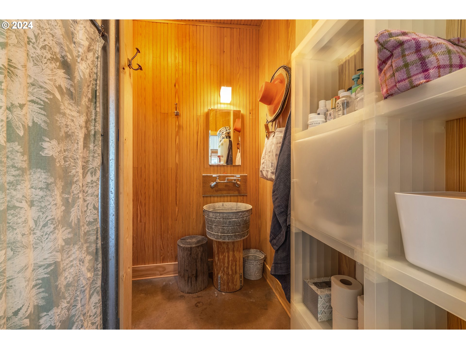 2058 State Road Mosier, OR 97040 - Photo 17 of 40