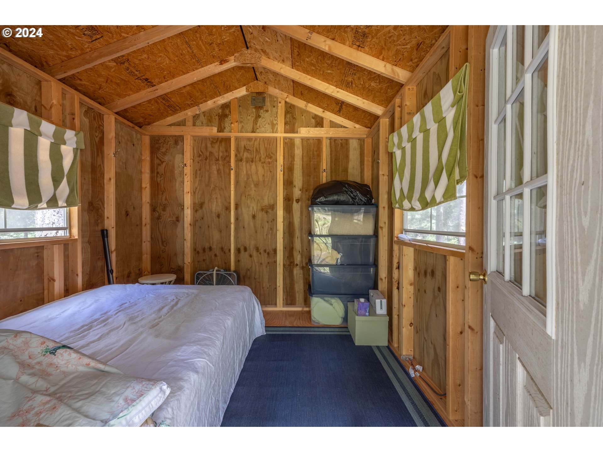 2058 State Road Mosier, OR 97040 - Photo 27 of 40