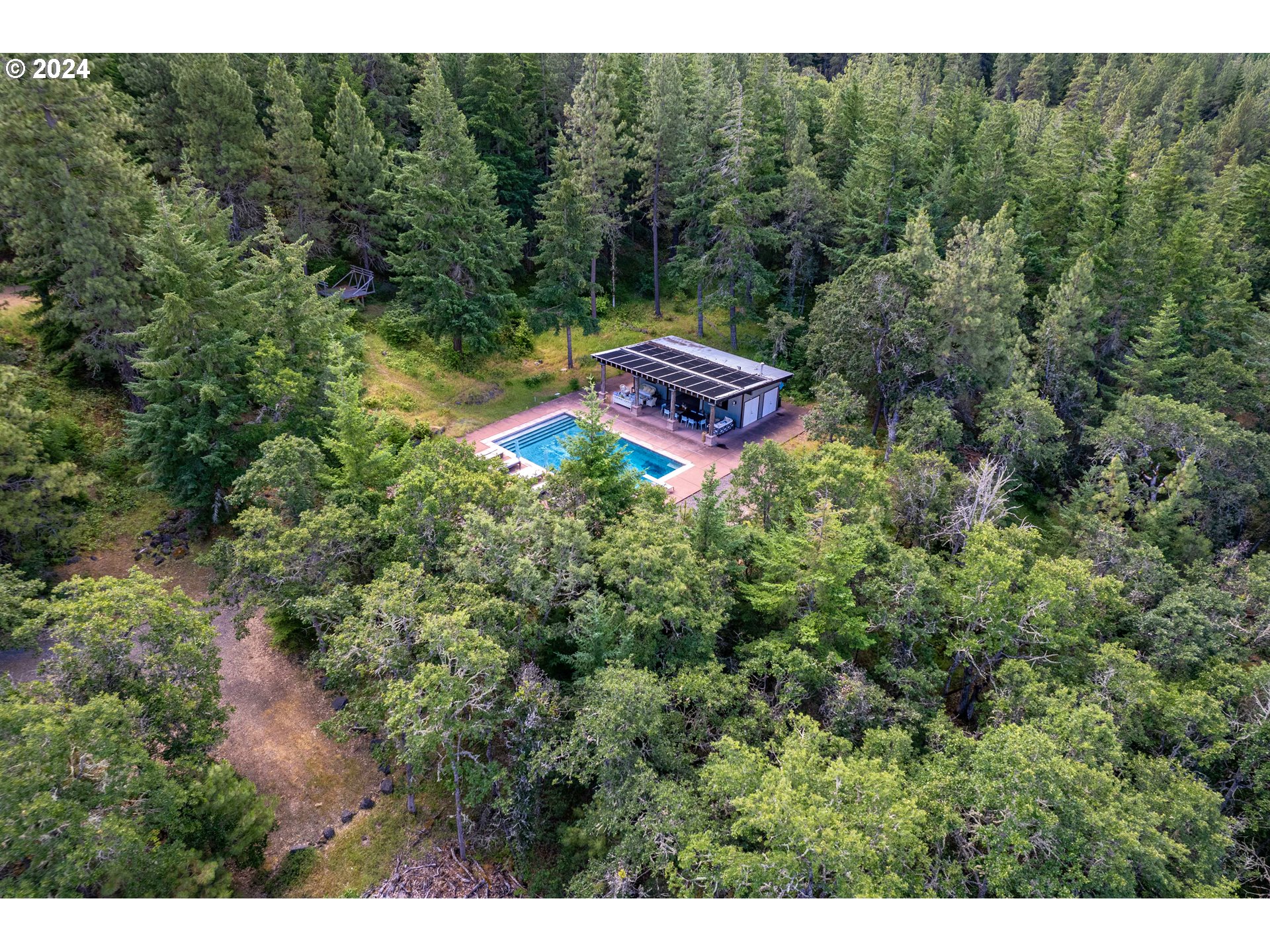 2058 State Road Mosier, OR 97040 - Photo 33 of 40