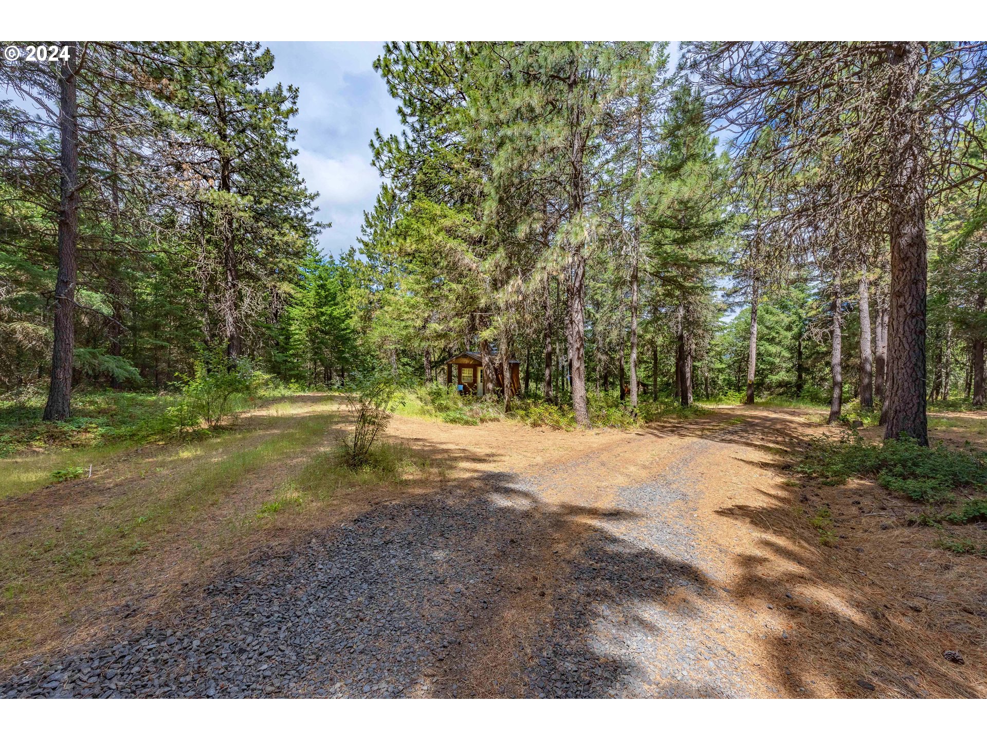 2058 State Road Mosier, OR 97040 - Photo 38 of 40