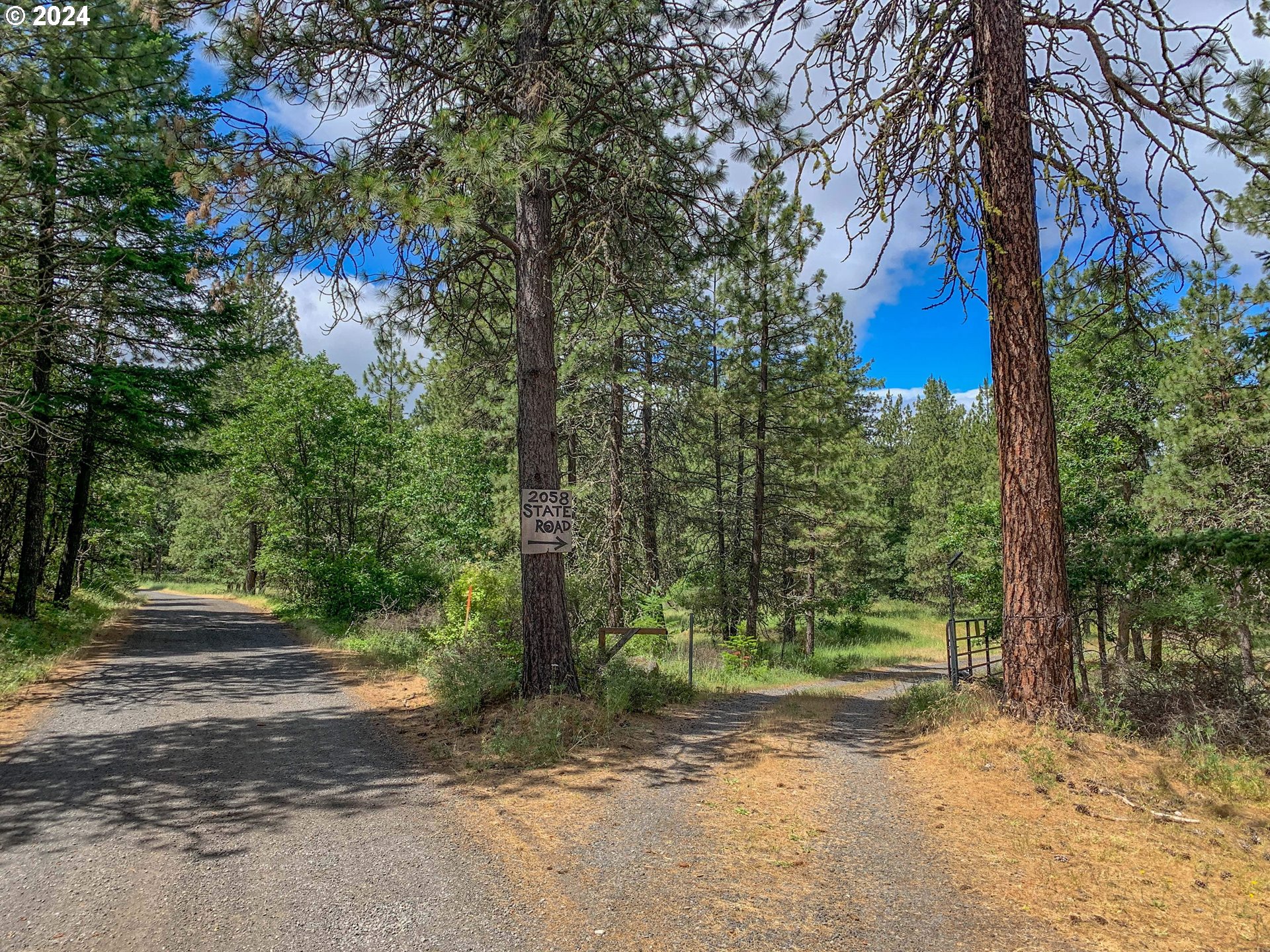 2058 State Road Mosier, OR 97040 - Photo 39 of 40