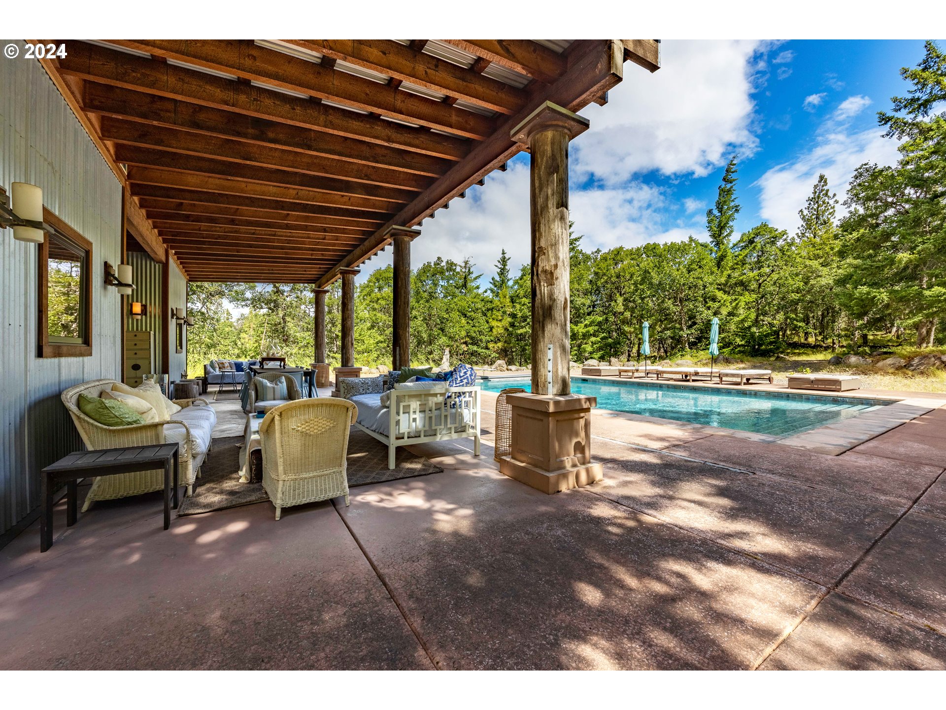 2058 State Road Mosier, OR 97040 - Photo 8 of 40