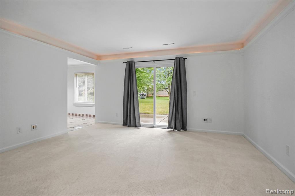 515 West Highland Road, Unit 1 Howell, MI 48843 - Photo 4 of 18
