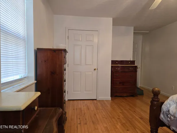 $459,900 | 332 Sleepy Hollow, Sneedville, TN 37869