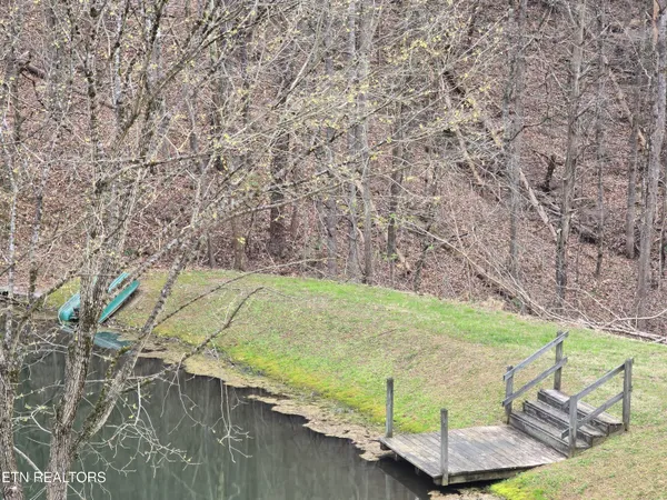 $459,900 | 332 Sleepy Hollow, Sneedville, TN 37869