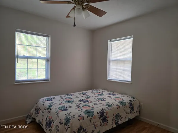 $459,900 | 332 Sleepy Hollow, Sneedville, TN 37869