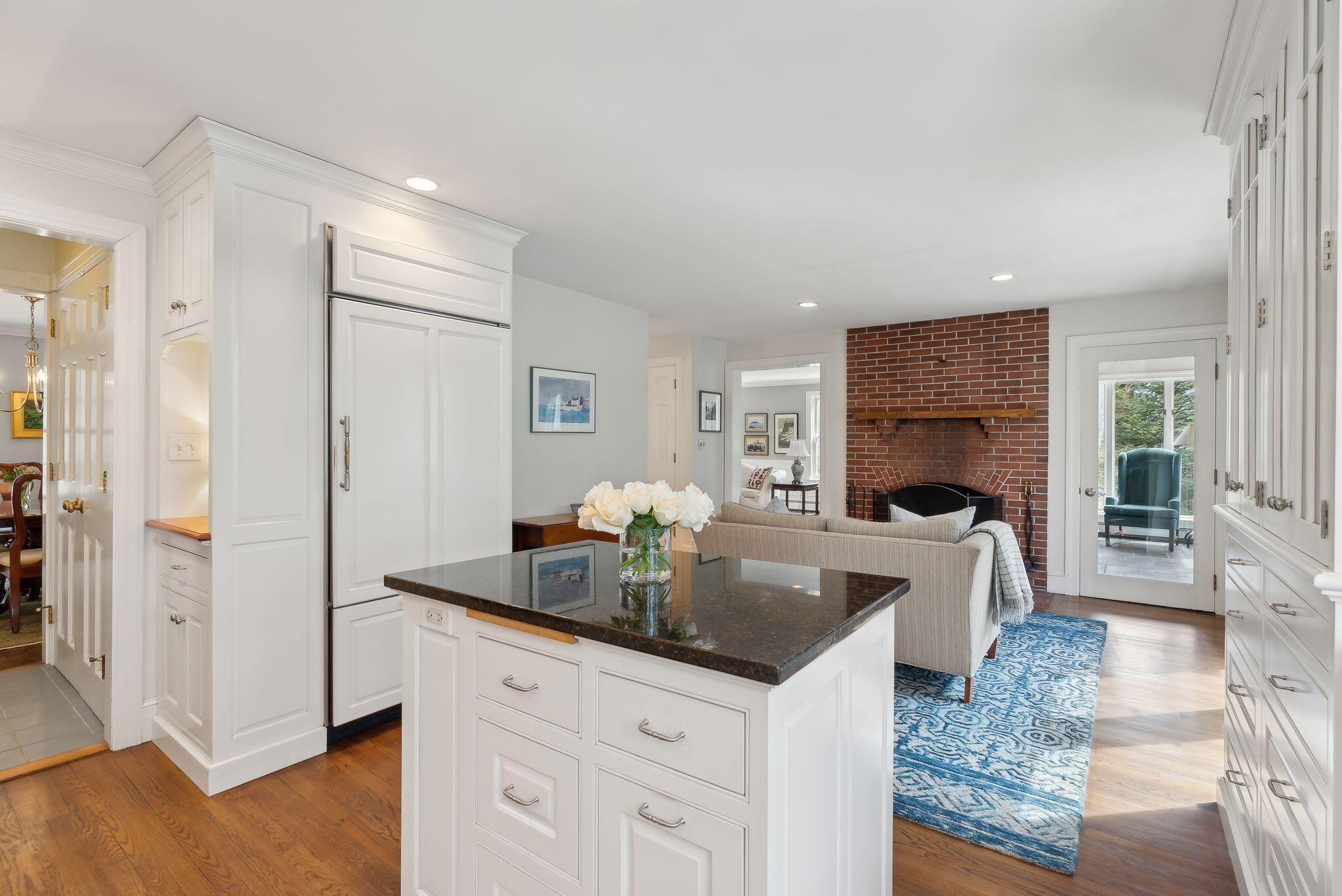 56 Headland Road Harpswell, ME 04079 - Photo 25 of 61 Kitchen/Sitting Room