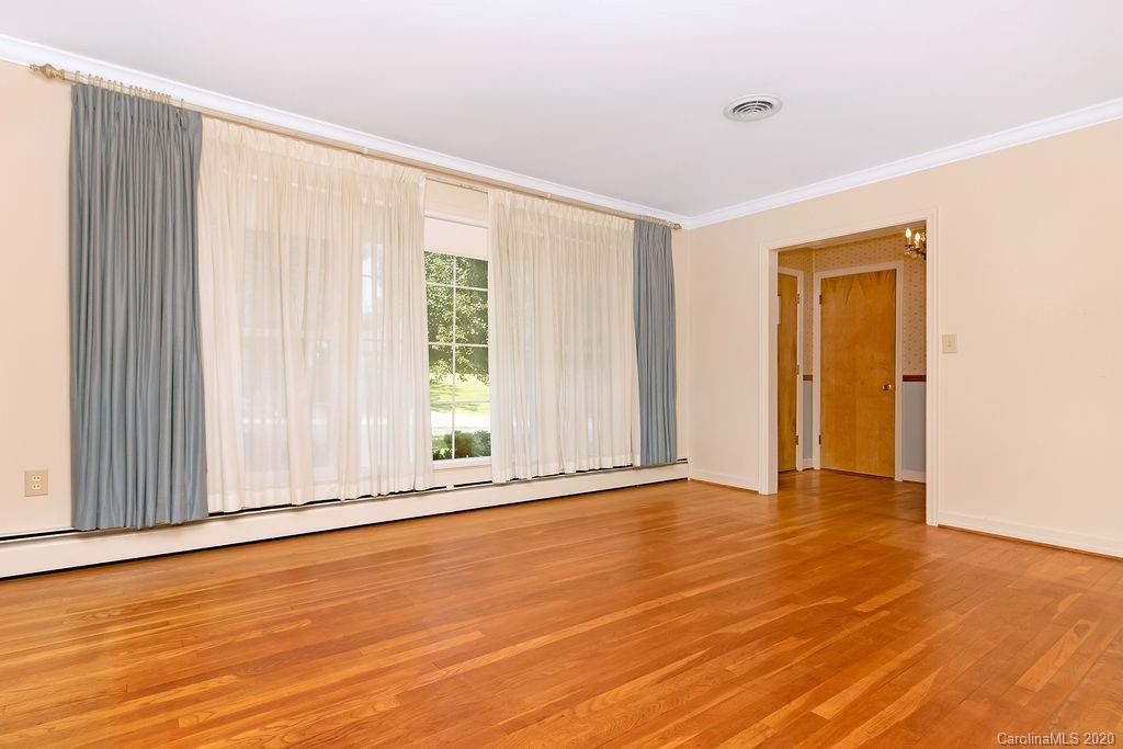 787 Gallimore Road Brevard, NC 28712 - Photo 2 of 31 Gallery Image 2