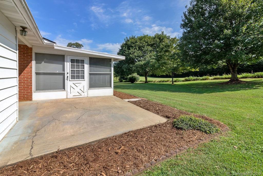 787 Gallimore Road Brevard, NC 28712 - Photo 13 of 31 Gallery Image 13