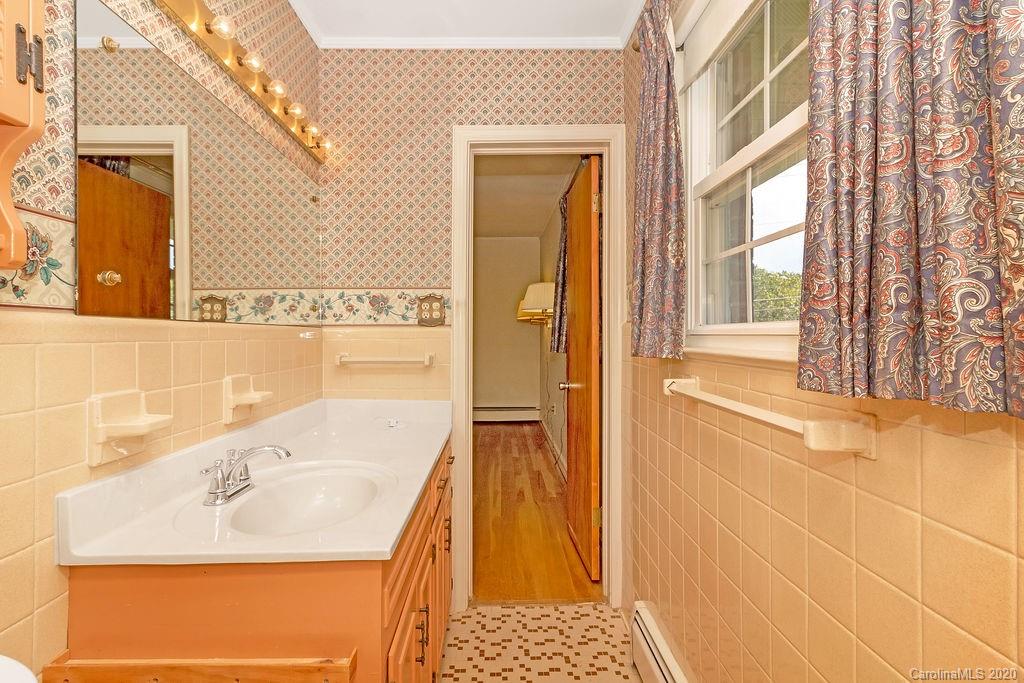 787 Gallimore Road Brevard, NC 28712 - Photo 20 of 31 Gallery Image 20