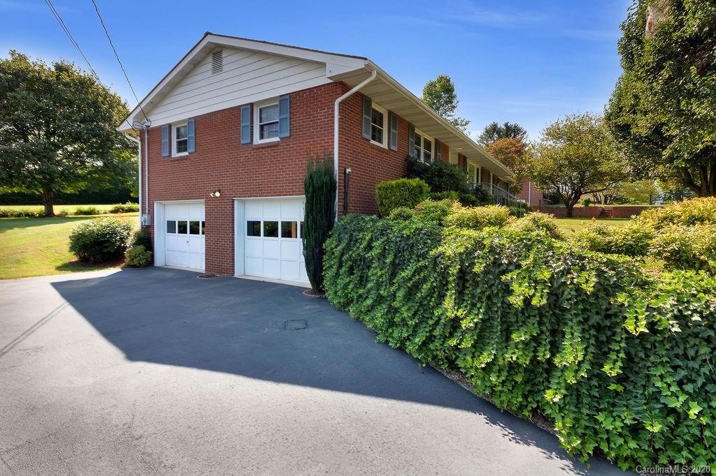 787 Gallimore Road Brevard, NC 28712 - Photo 24 of 31 Gallery Image 24