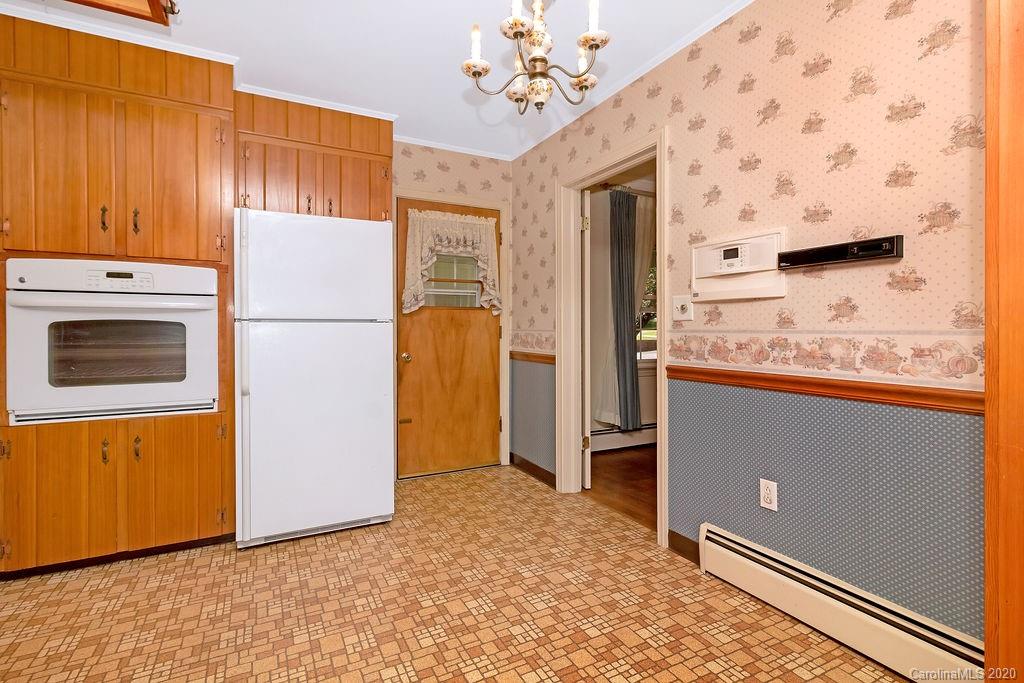 787 Gallimore Road Brevard, NC 28712 - Photo 4 of 31 Gallery Image 4