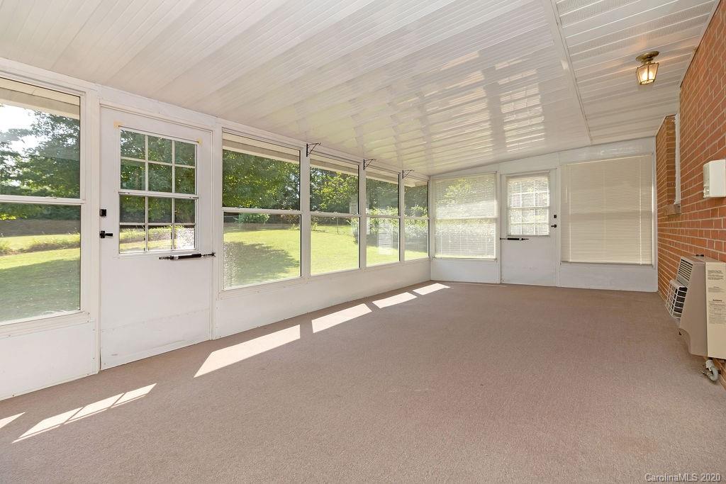787 Gallimore Road Brevard, NC 28712 - Photo 9 of 31 Gallery Image 9