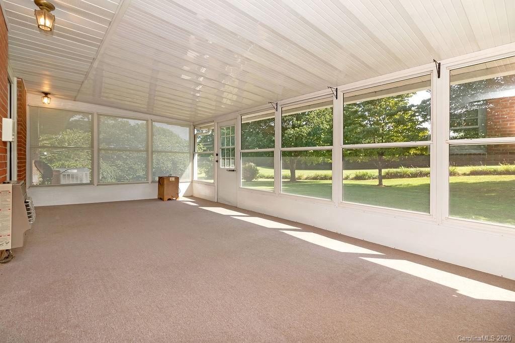 787 Gallimore Road Brevard, NC 28712 - Photo 10 of 31 Gallery Image 10