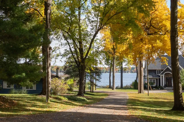 $875,000 | 10029 Wildwood Court, Richland, MI 49083