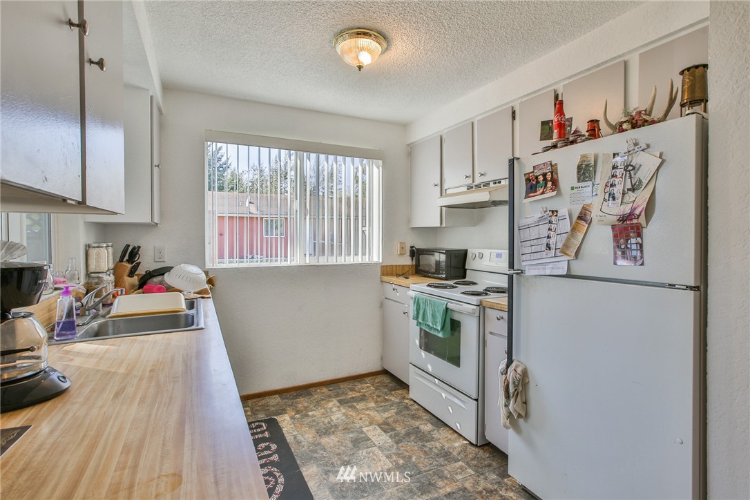 24387 Richards Road, Unit A Sedro-Woolley, WA 98284 - Photo 5 of 9 Gallery Image 5