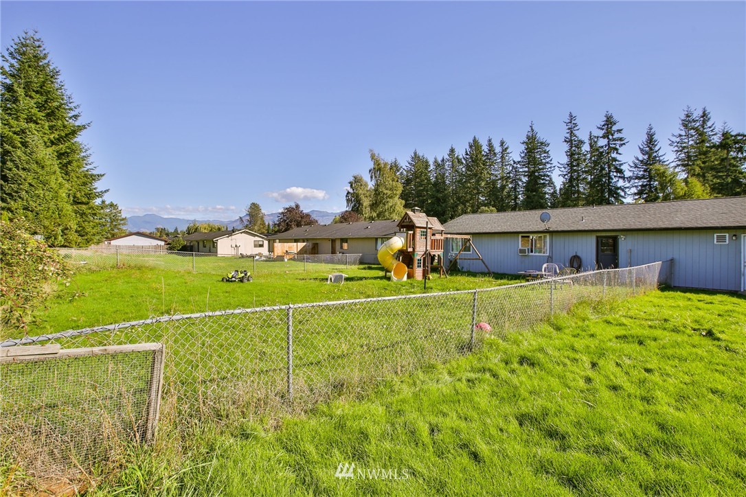 24387 Richards Road, Unit A Sedro-Woolley, WA 98284 - Photo 9 of 9 Gallery Image 9