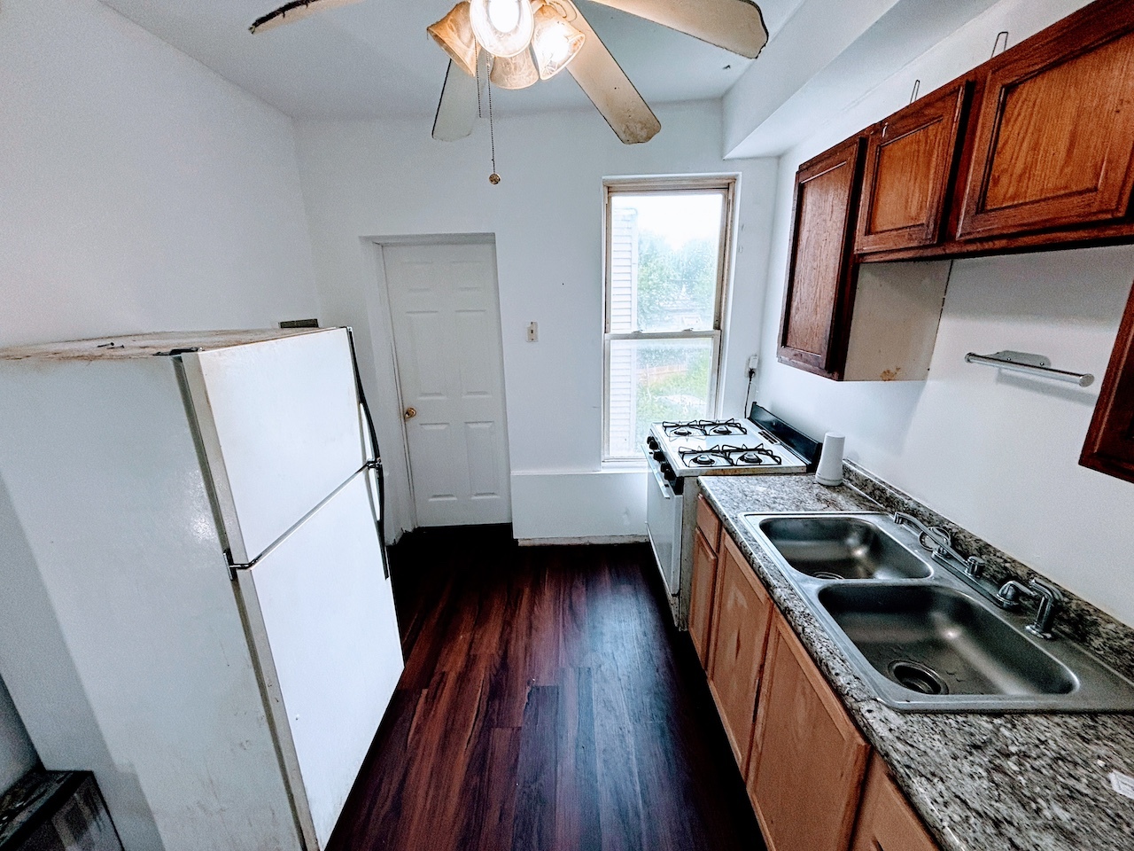 4036 West Lexington Street Chicago, IL 60624 - Photo 3 of 17