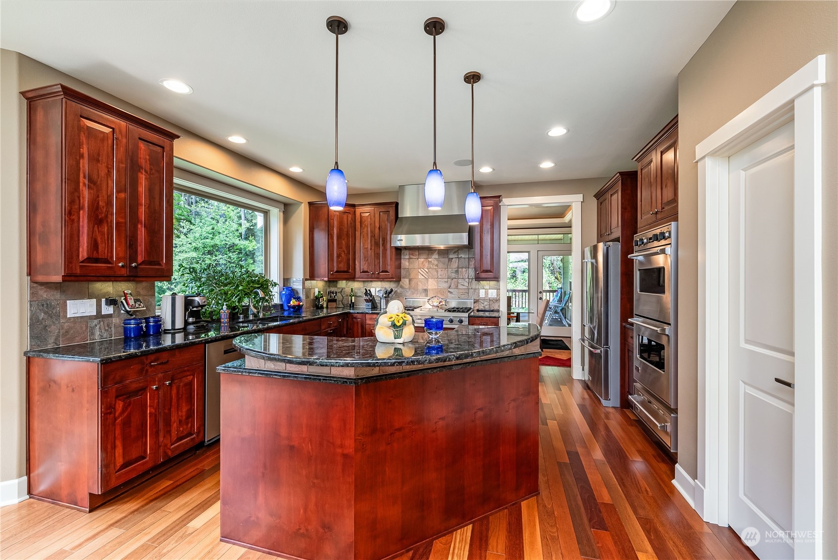 6900 Southeast Mullenix Road Port Orchard, WA 98367 - Photo 9 of 40 Gallery Image 9