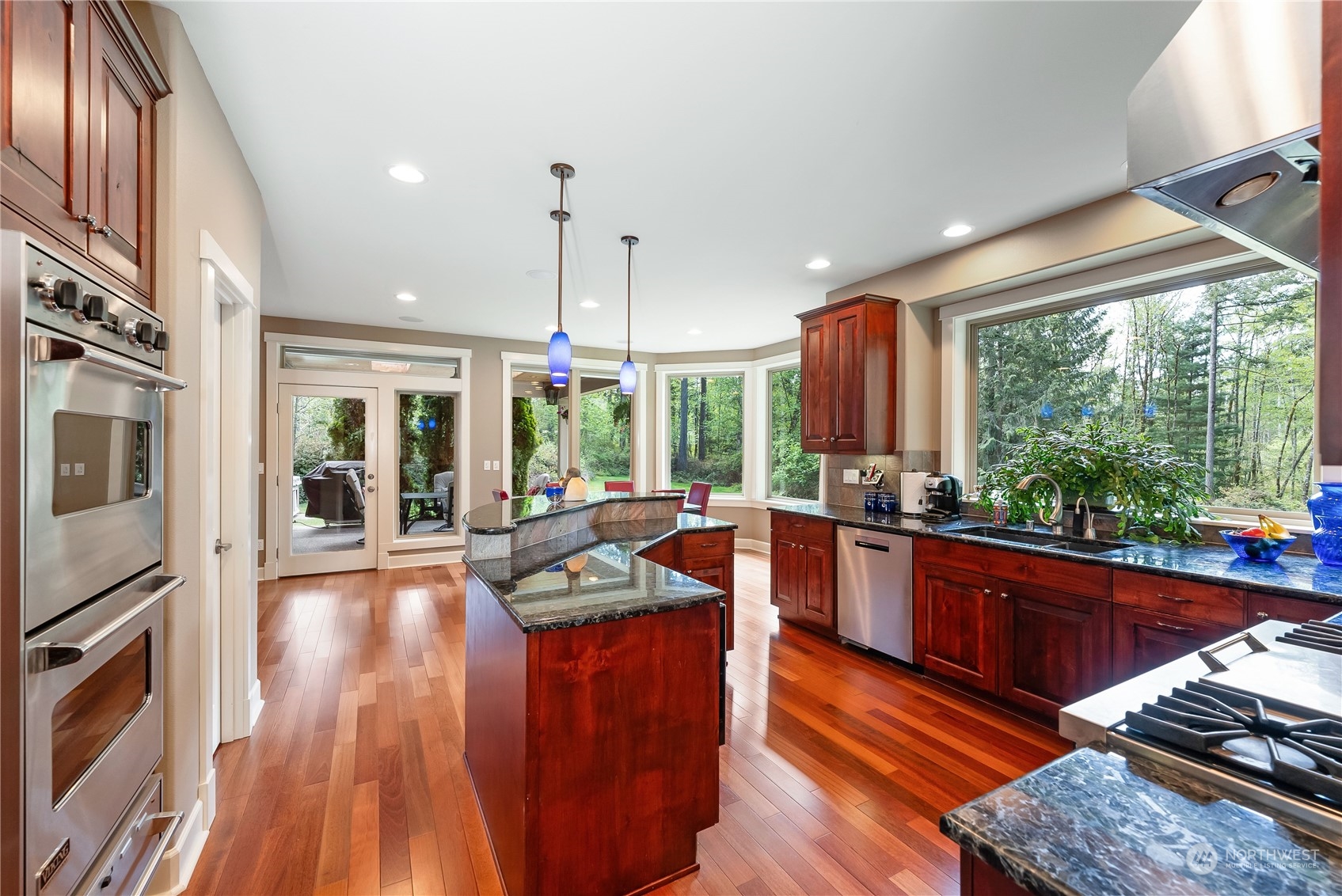 6900 Southeast Mullenix Road Port Orchard, WA 98367 - Photo 10 of 40 Gallery Image 10