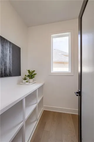 $899,950 | 5154 Northwest 47 Terrace, Riverside, MO 64150