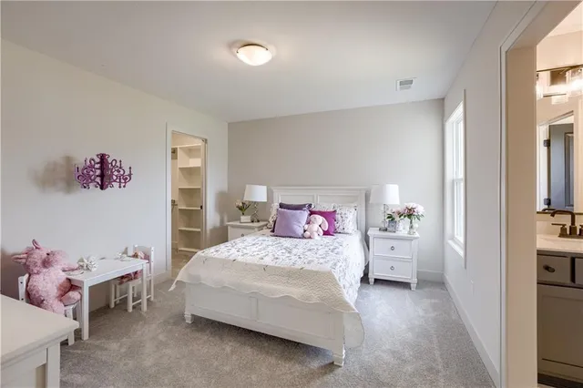 $899,950 | 5154 Northwest 47 Terrace, Riverside, MO 64150