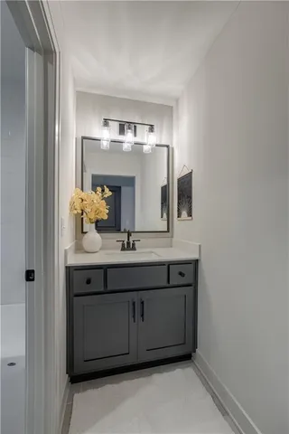 $899,950 | 5154 Northwest 47 Terrace, Riverside, MO 64150