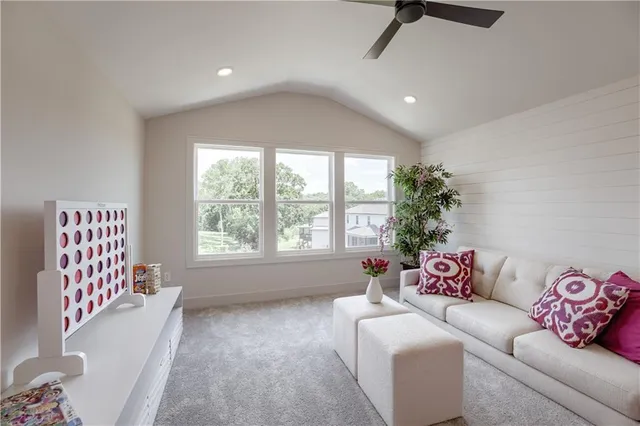 $899,950 | 5154 Northwest 47 Terrace, Riverside, MO 64150