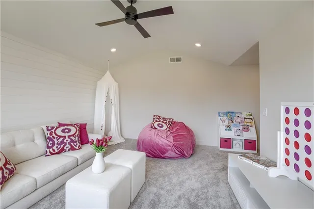 $899,950 | 5154 Northwest 47 Terrace, Riverside, MO 64150