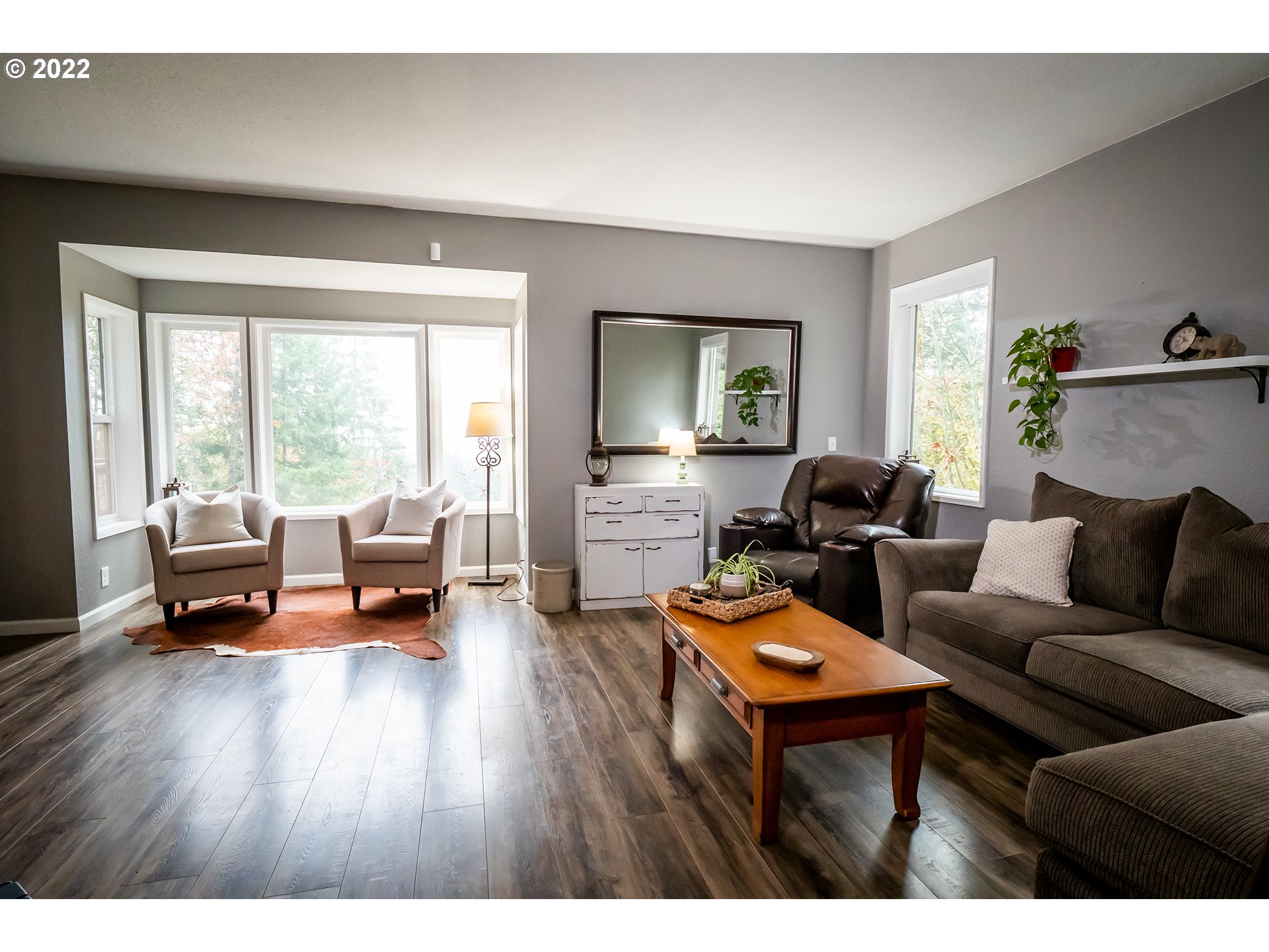 24514 Butler Road Junction City, OR 97448 - Photo 15 of 32 Living Room