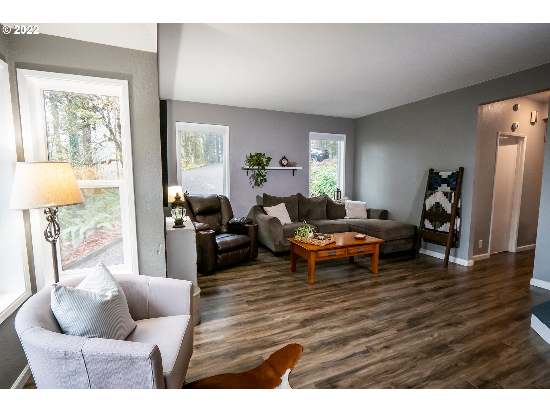 24514 Butler Road Junction City, OR 97448 - Photo 17 of 32 Living Room